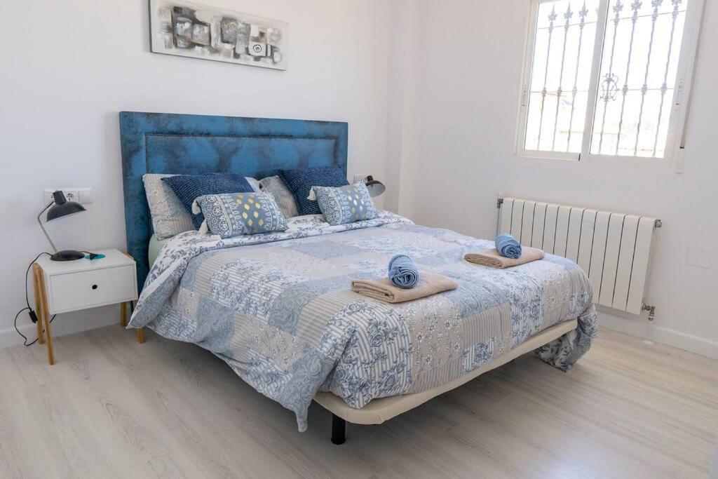 Casa Lilly-Rose, A Beautiful 3 Bedroom Detached Villa A Short Walk To The Villamartin Plaza & Golf Course Luaran gambar