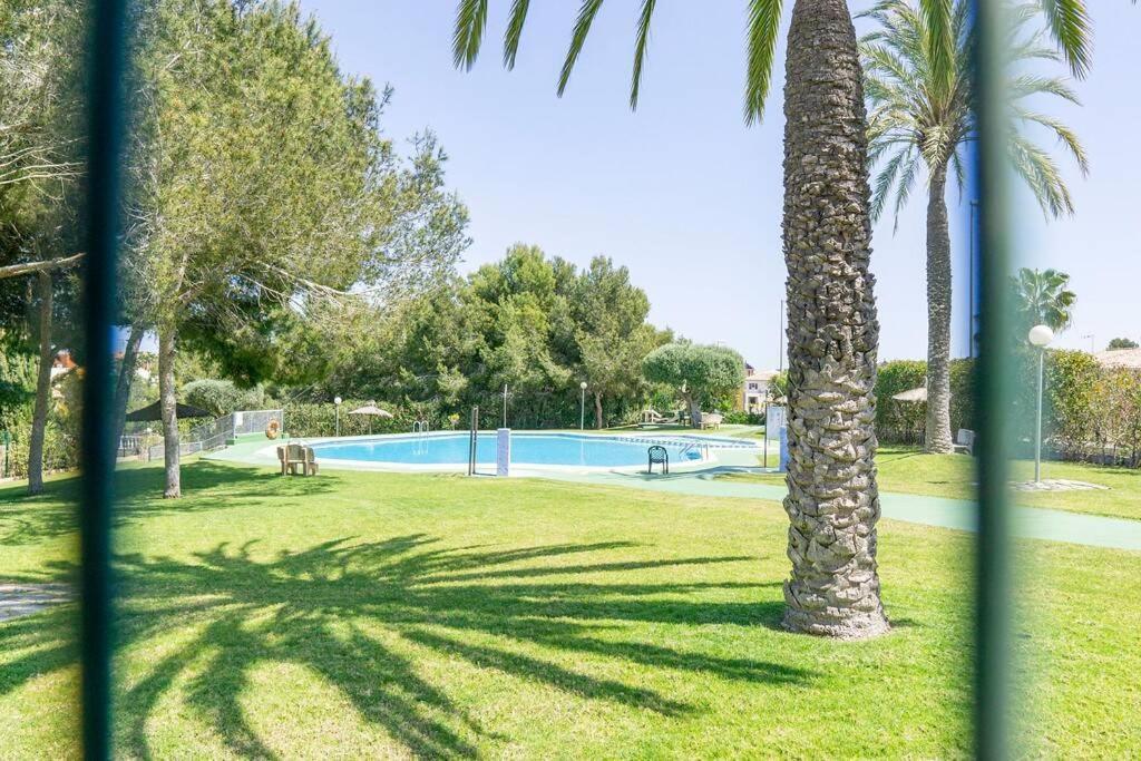Casa Lilly-Rose, A Beautiful 3 Bedroom Detached Villa A Short Walk To The Villamartin Plaza & Golf Course Luaran gambar