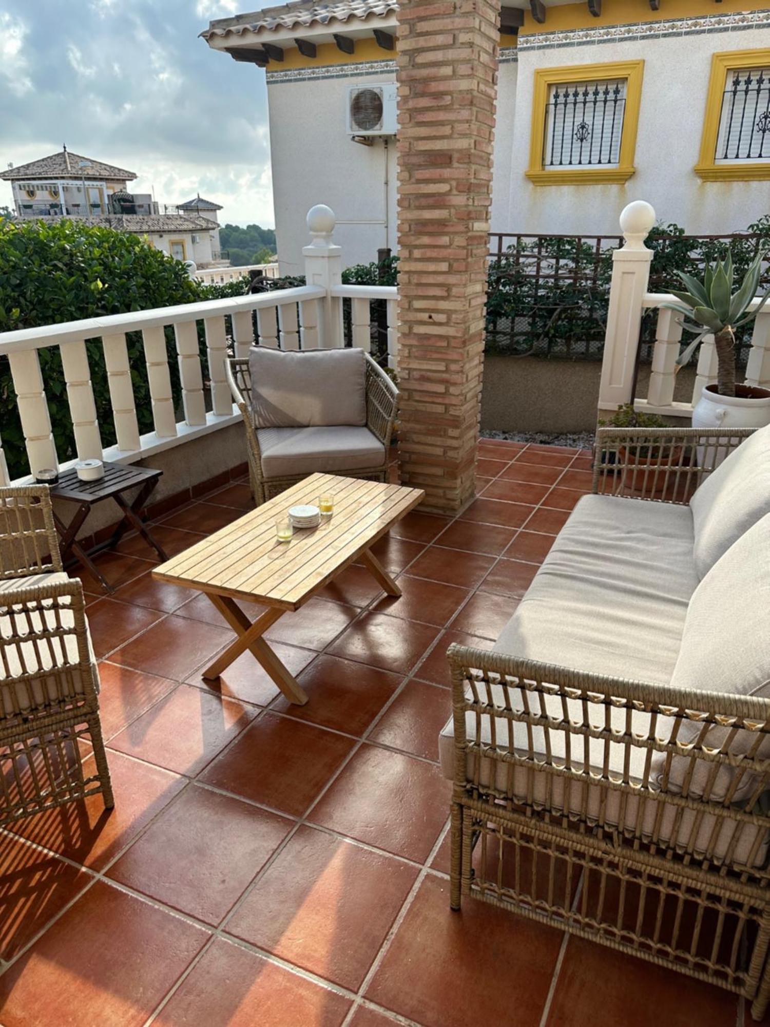 Casa Lilly-Rose, A Beautiful 3 Bedroom Detached Villa A Short Walk To The Villamartin Plaza & Golf Course Luaran gambar